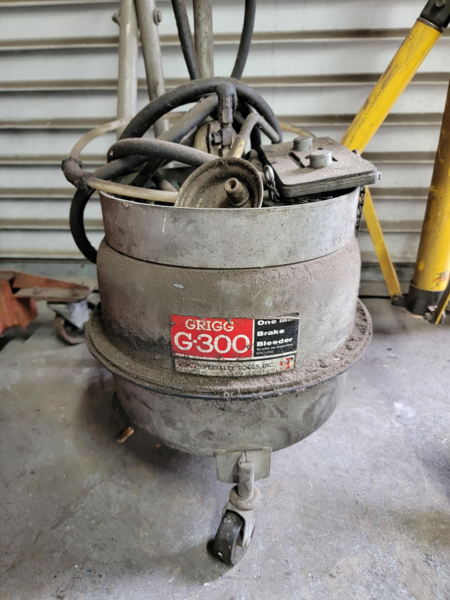 GRIGG G-300 BRAKE BLEEDER - Image 2 of 2