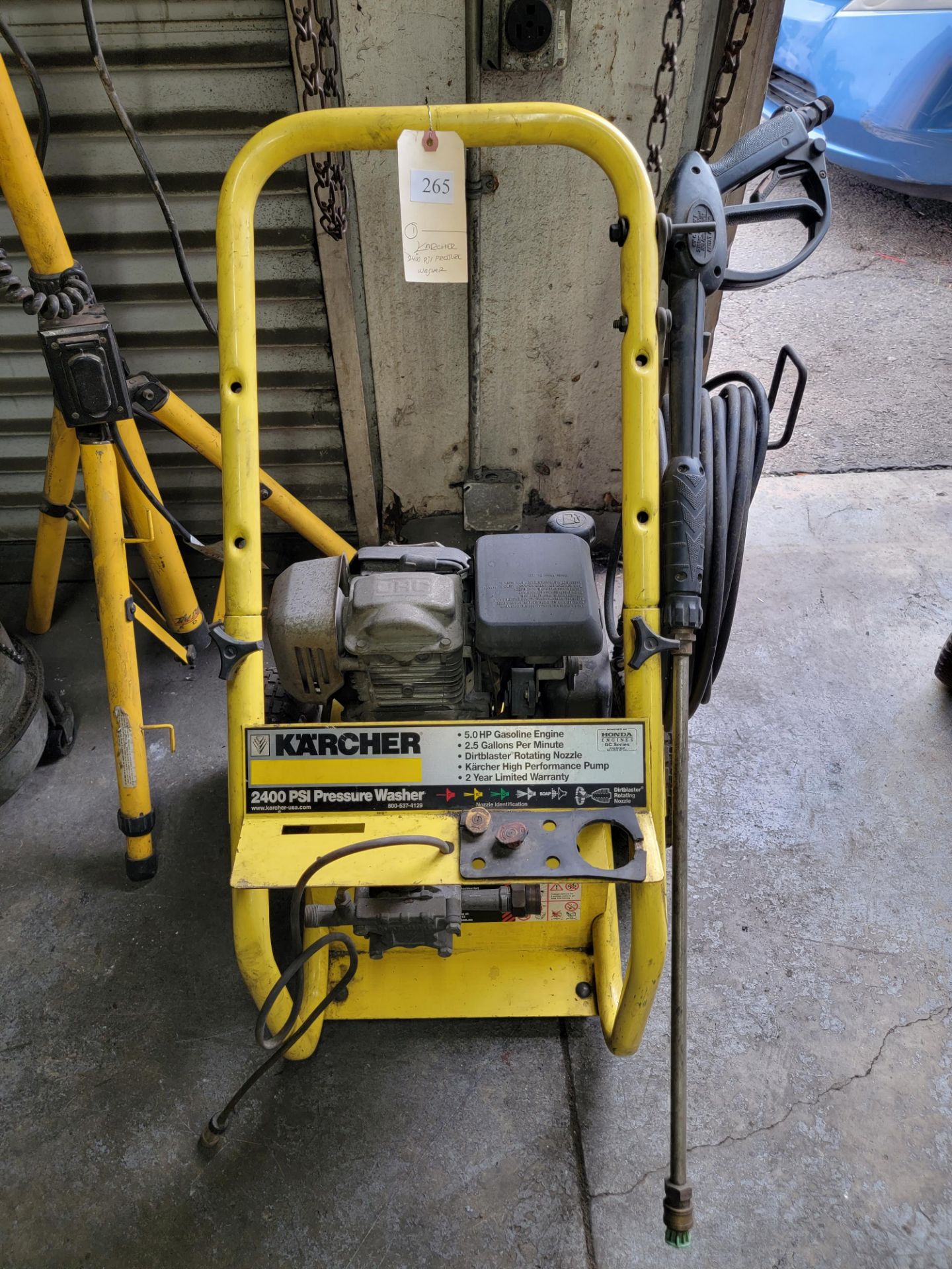 KARCHER 2400 PSI PRESSURE WASHER