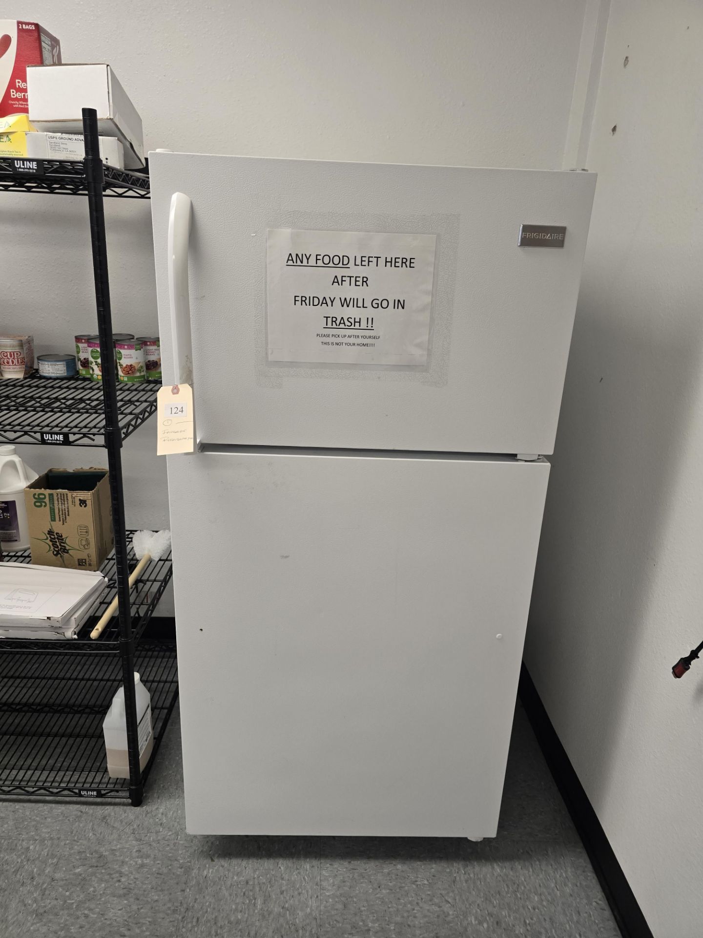 FRIDGAIRE REFRIGERATOR