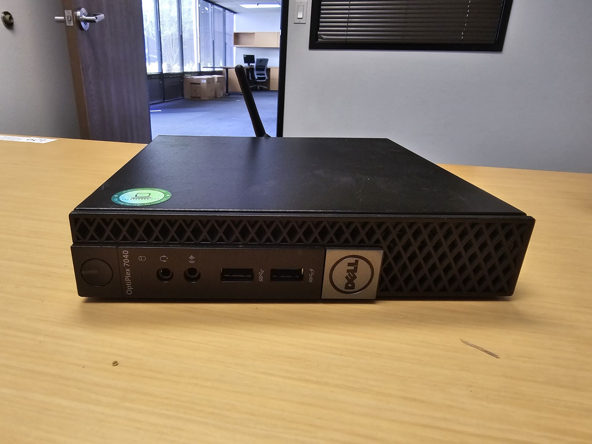 DELL OPTIPLEX 7040 - Image 3 of 4