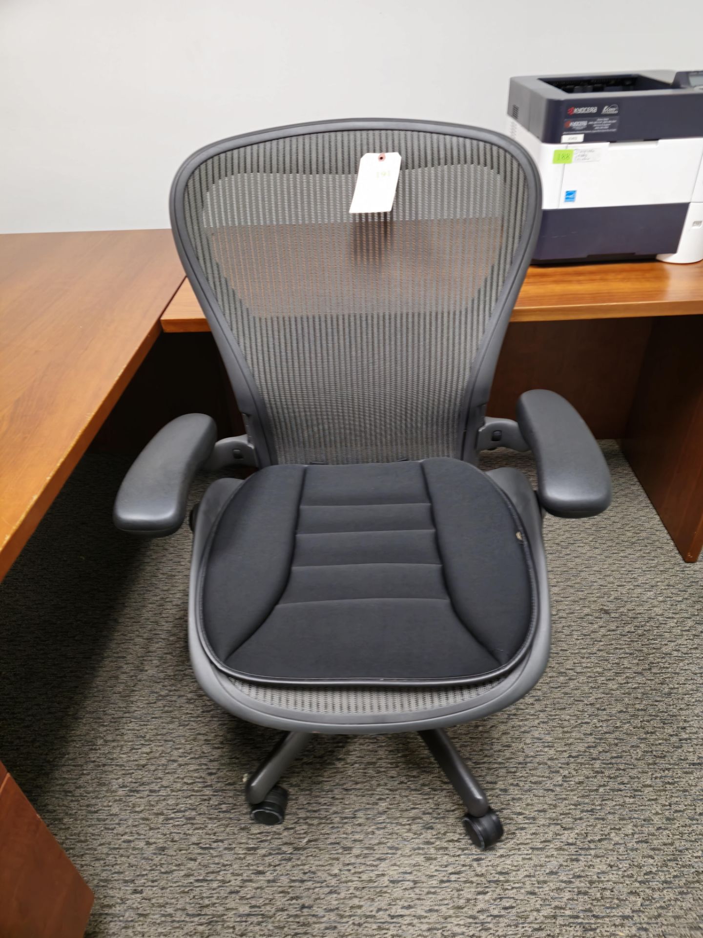 OFFICE CHAIR