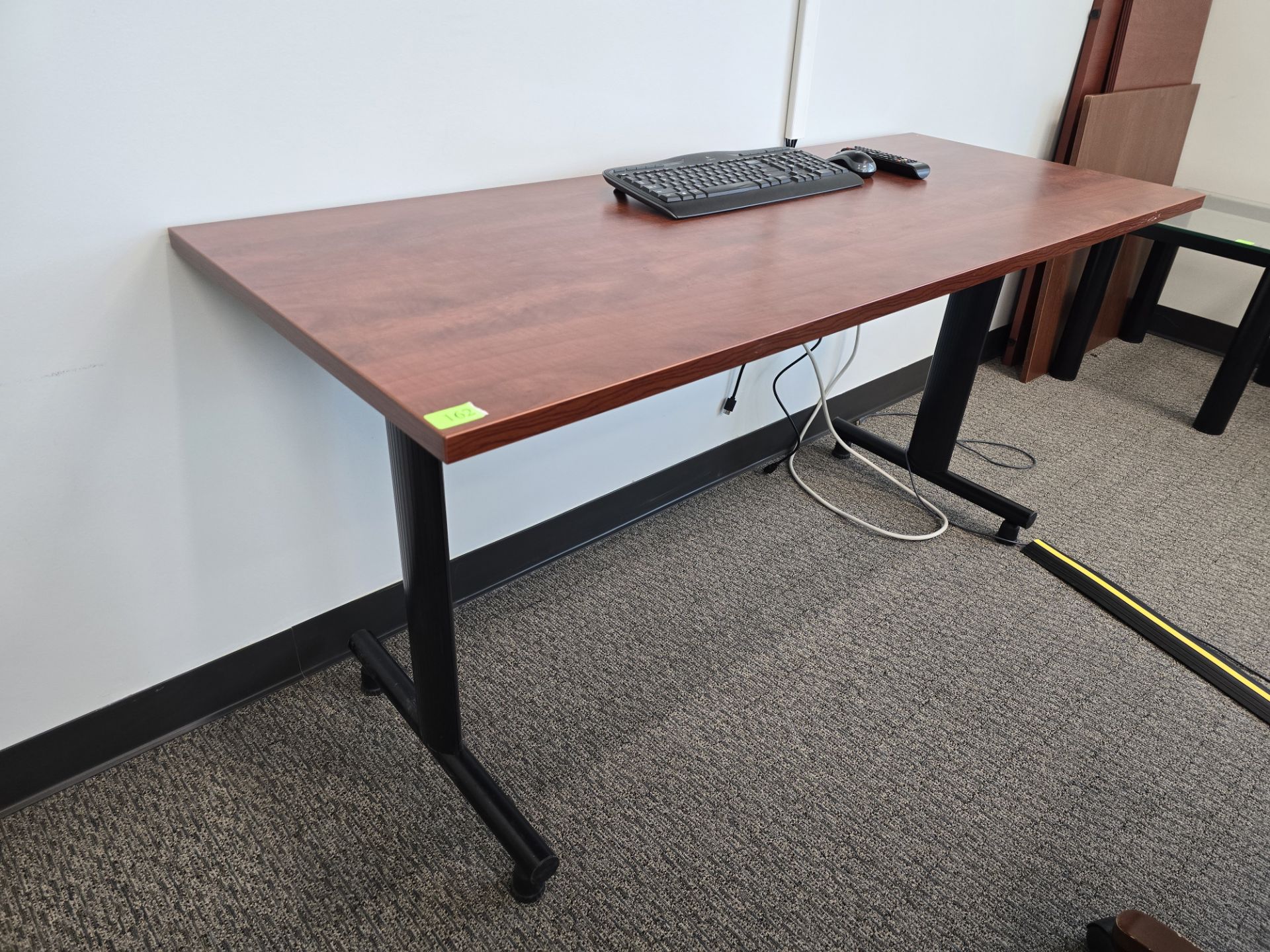 TABLE DESK