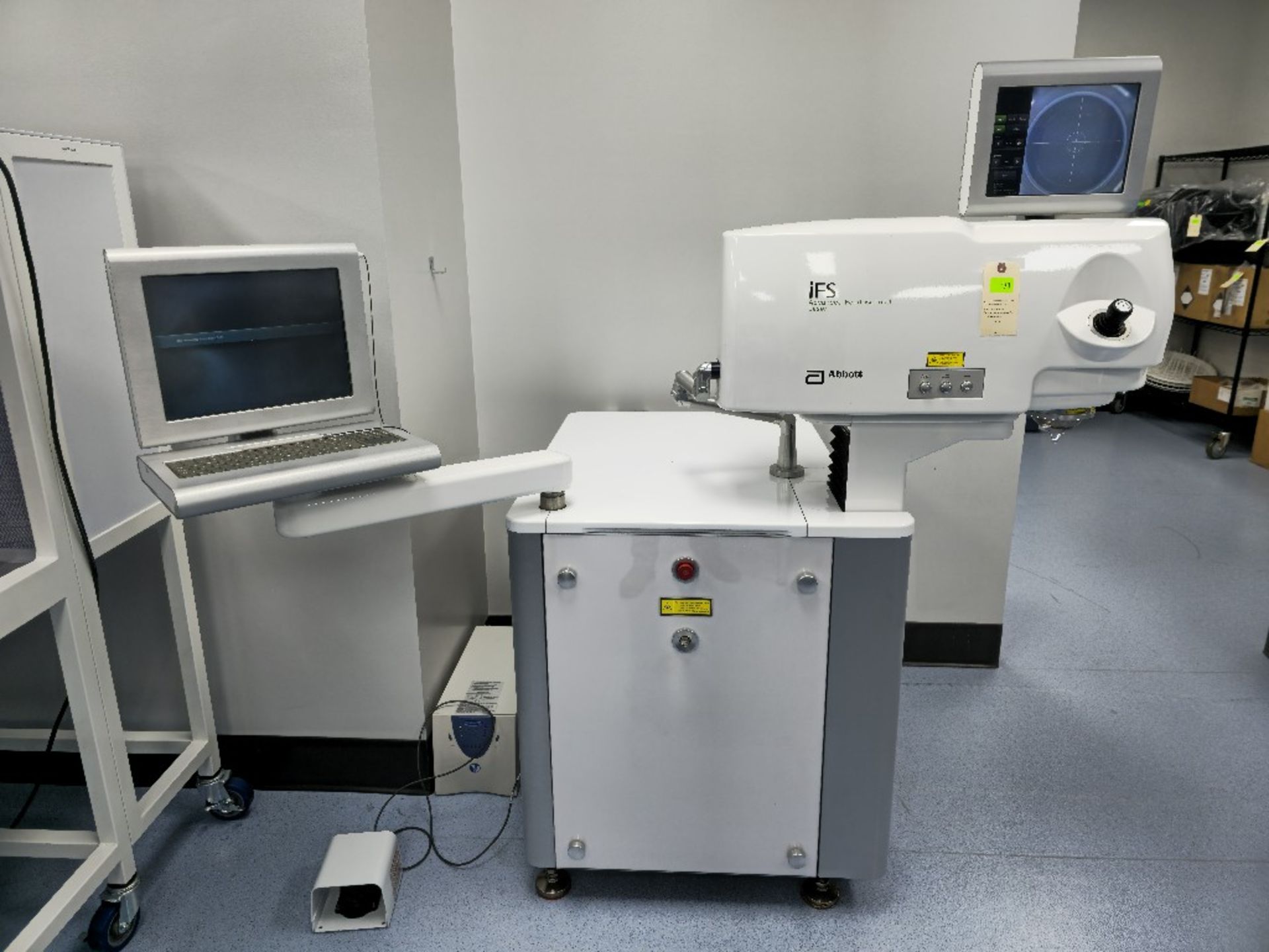 ABBOT ADVANCED FEMTOSECOND LASER 1FS