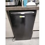 SM BLACK WHIRLPOOL REFRIGERATOR