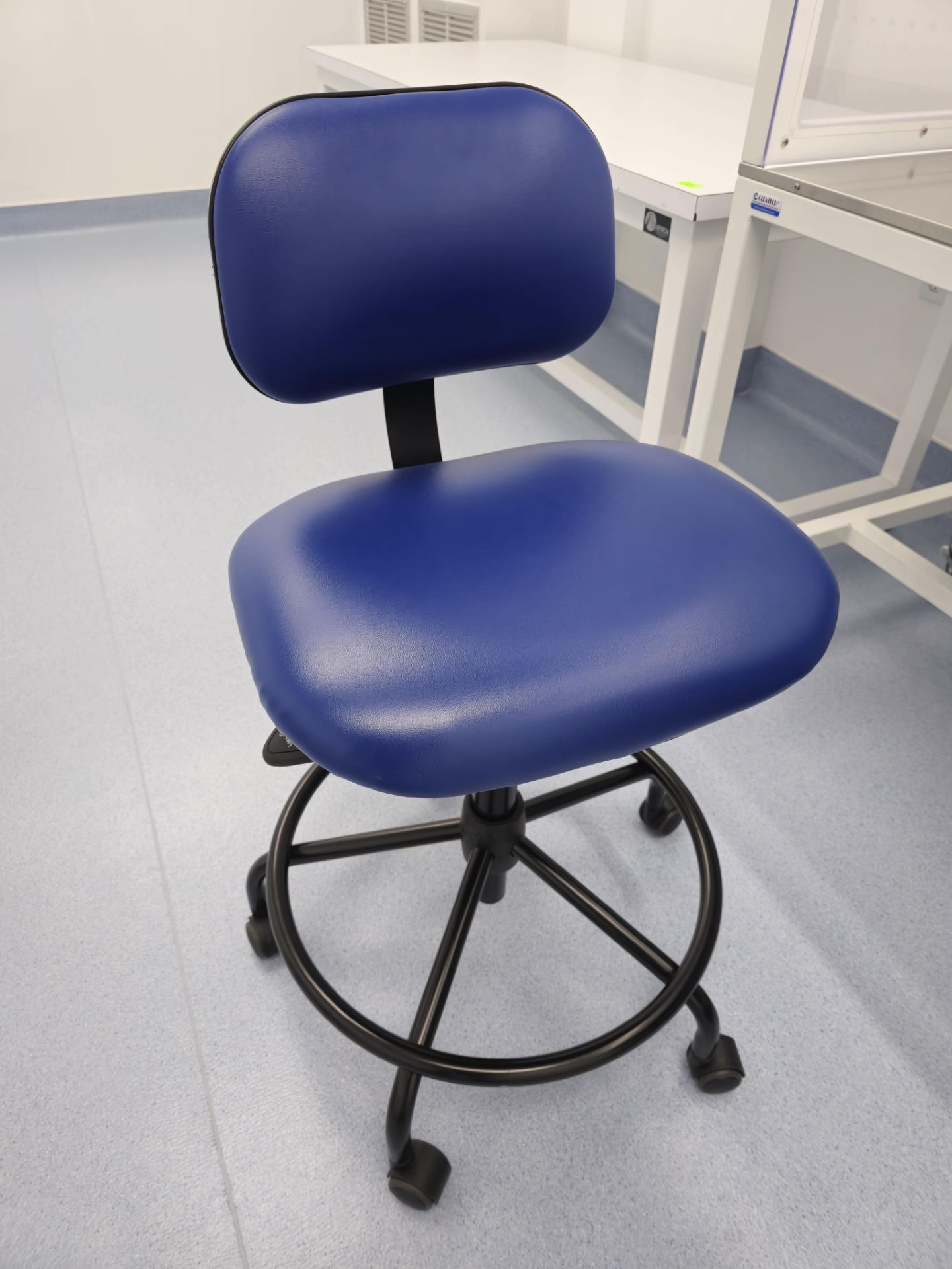 BLUE LAB STOOL