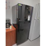 BLACK WHIRLPOOL REFRIGERATOR