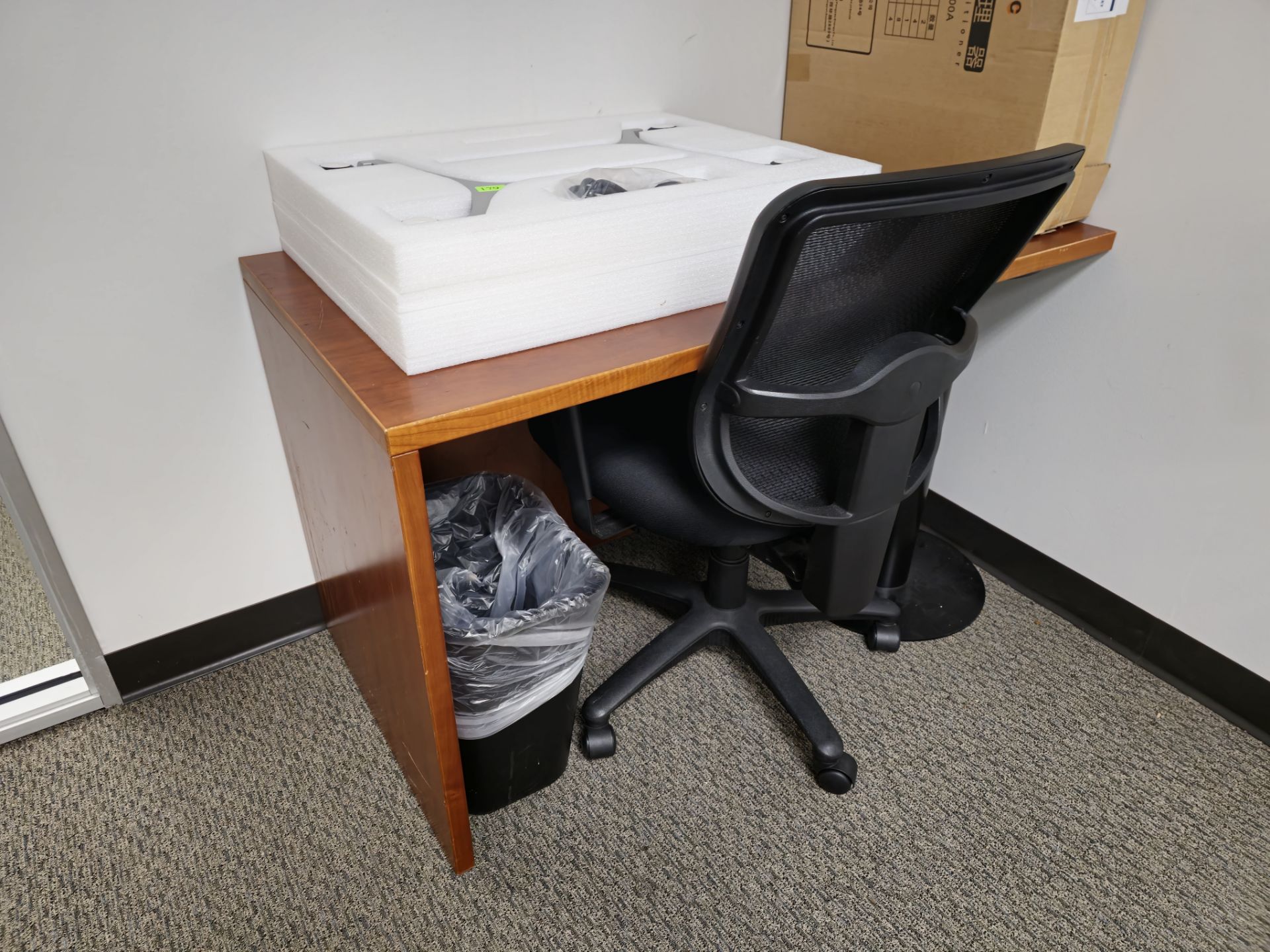 BLACK OFFICE CHAIR AND DESK