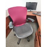 OFFICE CHAIR