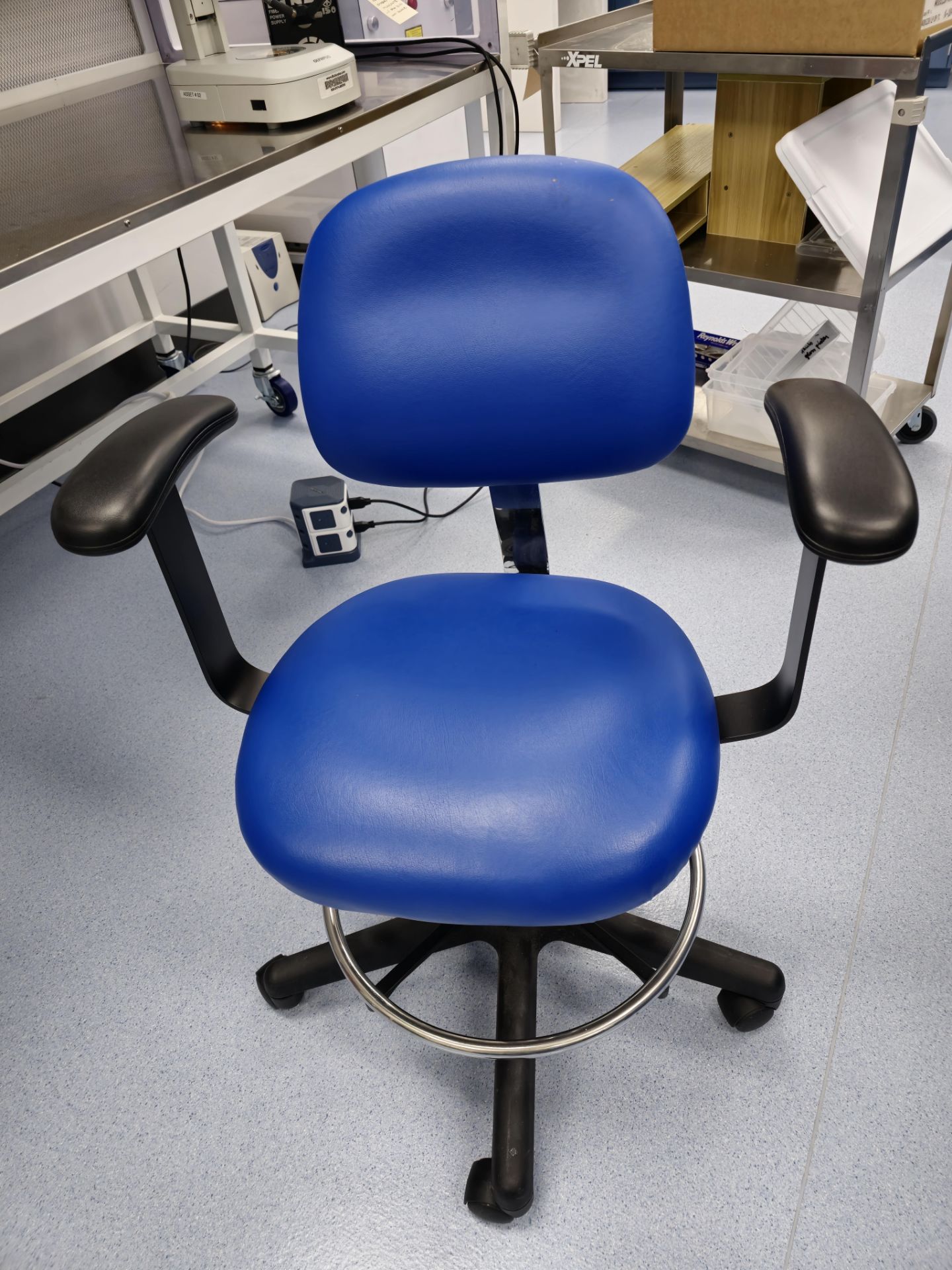 BLUE LAB STOOL