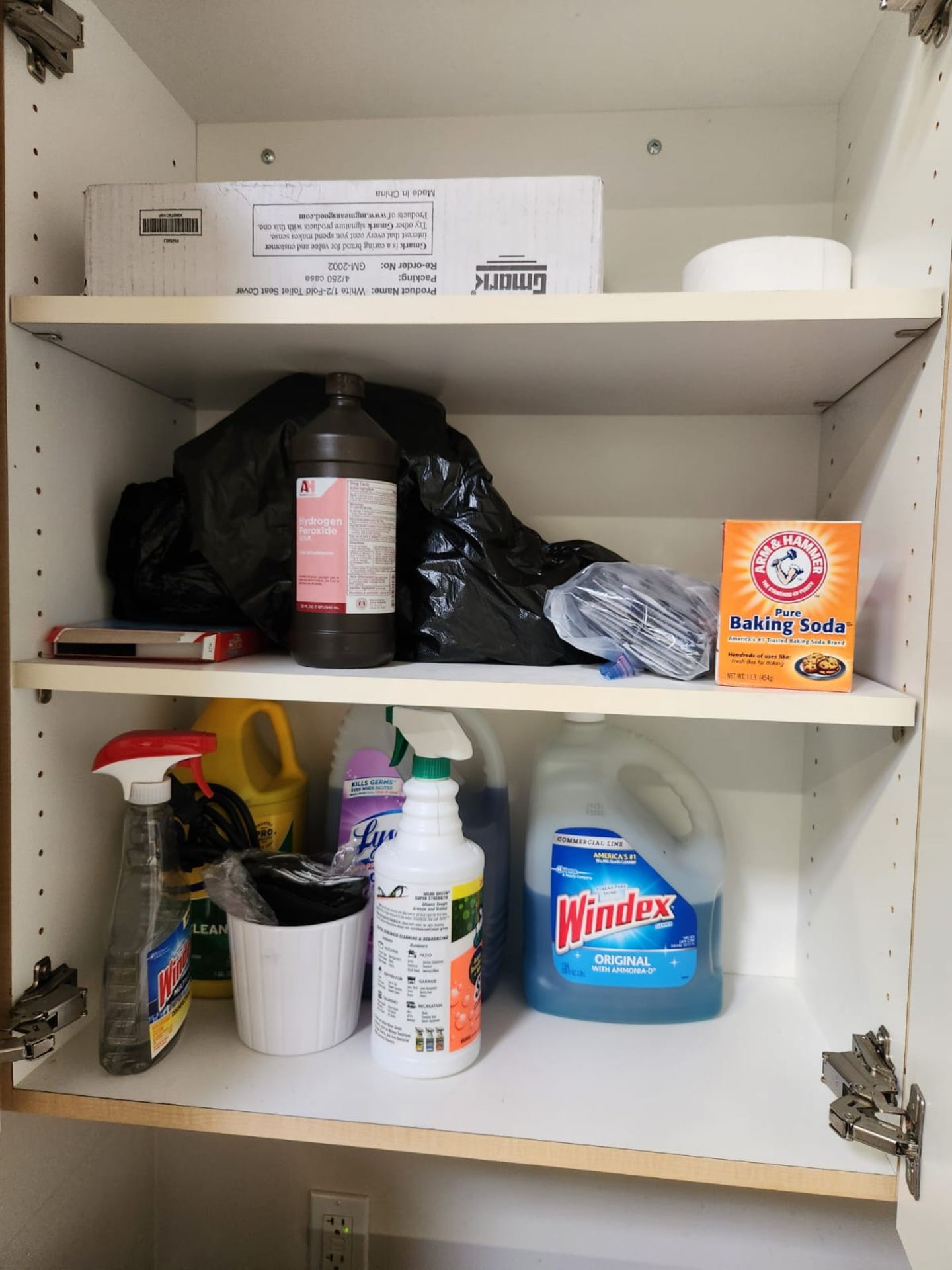 ASST RESIN & SUPPLIES IN CABINET - Image 2 of 3