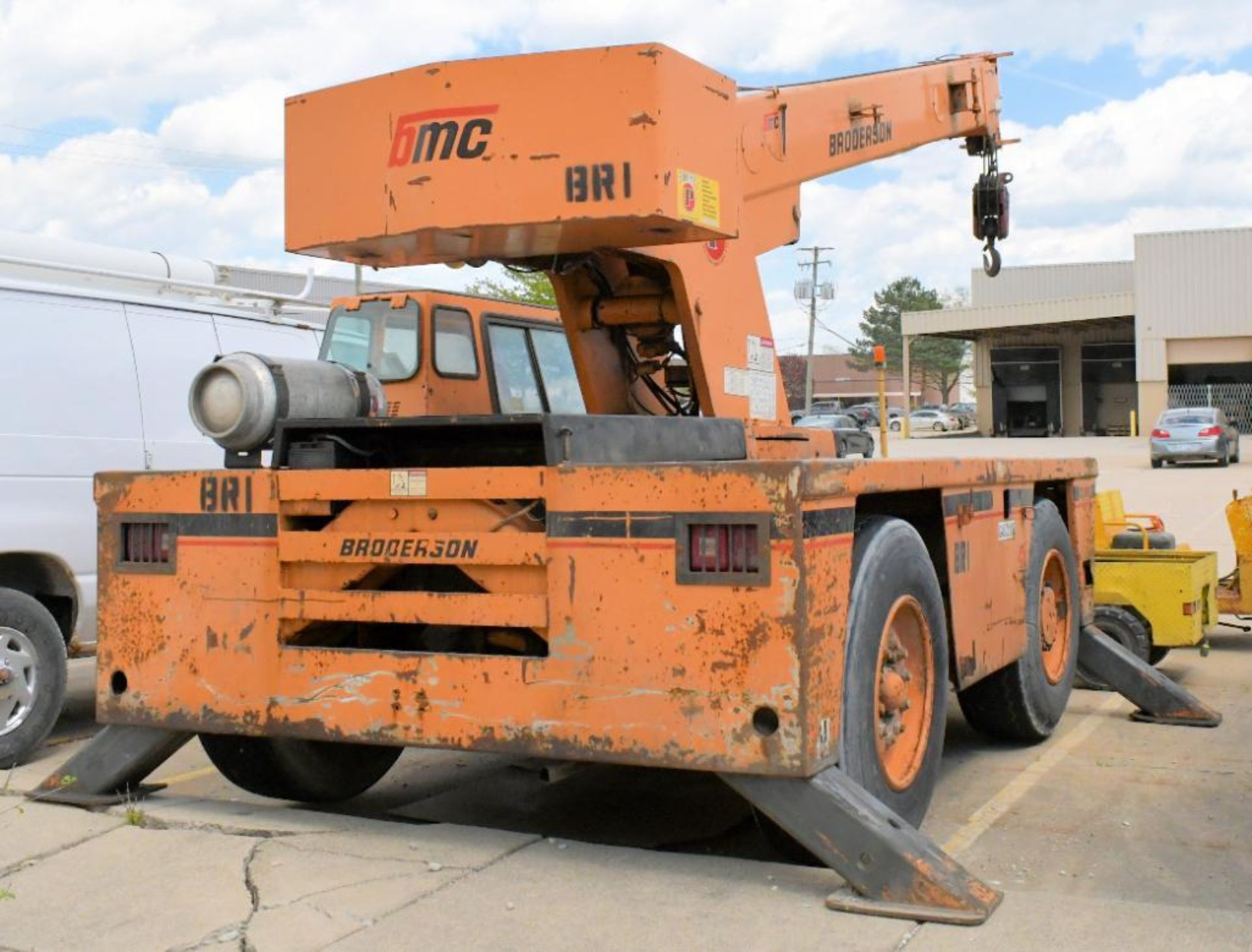 Broderson Model IC2002B, 30,000-Lbs. Capacity Carry Deck Mobile Crane - Image 2 of 7