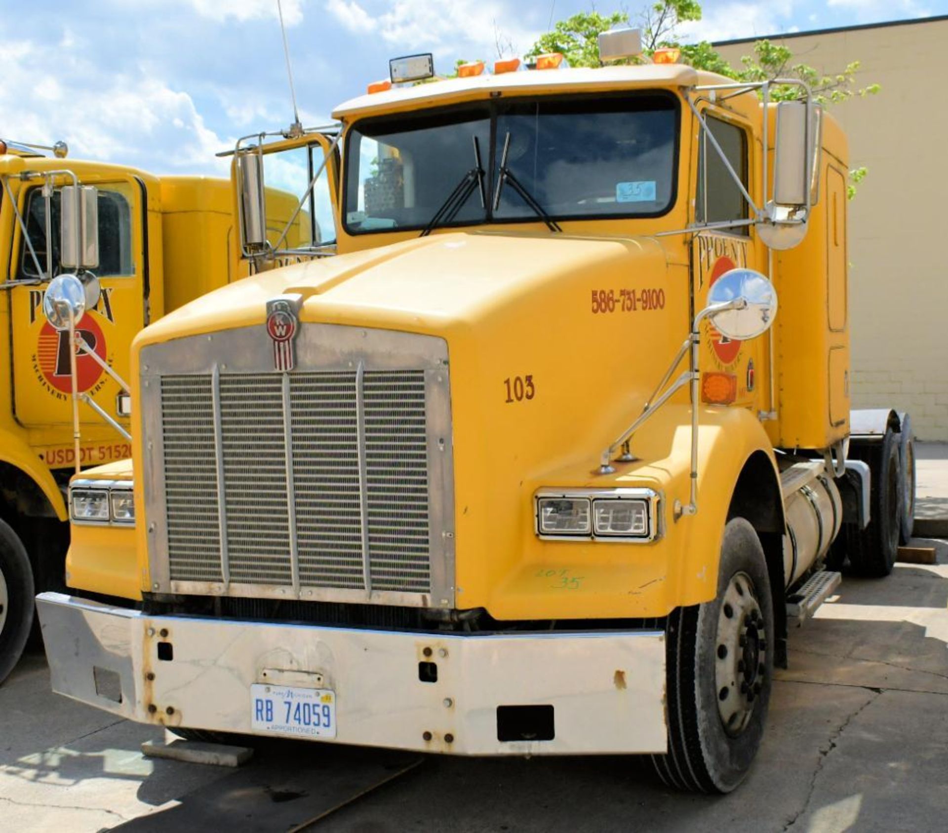 1988 Kenworth Model T800 Tandem Axle Semi-Tractor - Image 8 of 8