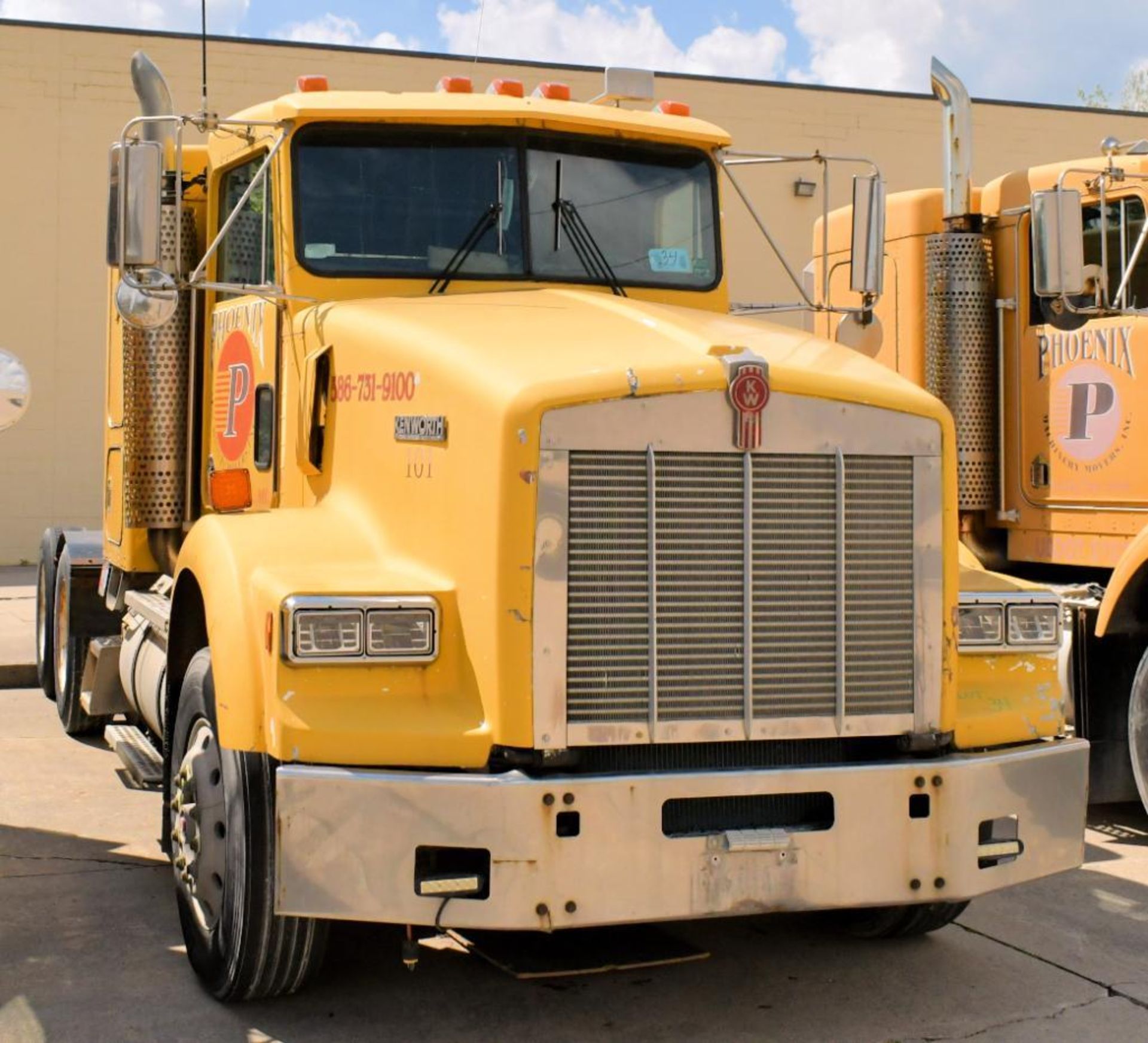 1988 Kenworth Model T800 Tandem Axle Semi-Tractor