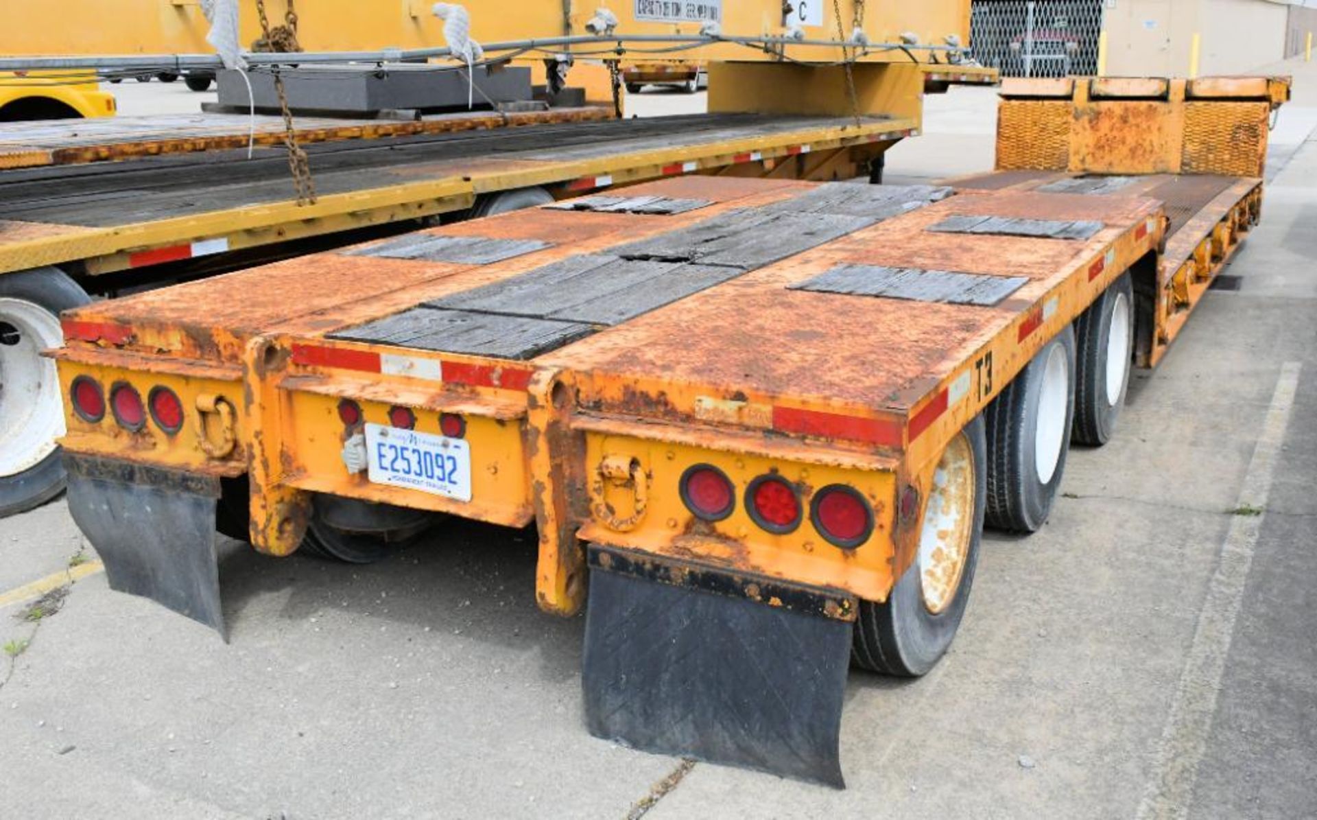 1975 Nelson 8' x 44' Tri-Axle Dually Wheeled Folding Gooseneck Low Boy Semi Equipment Trailer - Image 2 of 4