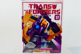 Takara - Transformers - A boxed 2004 Transformers Collection set 17 # 205020.