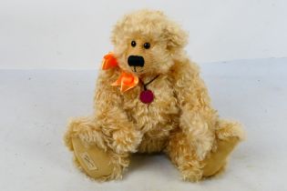 Deans Rag Book Company - A limited edition jointed mohair bear named Pipsqueak.