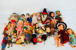 Rogark - Rosebud - Pedigree - Mount Royal - A collection of vintage dolls including a boy in