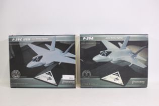 Daron - Two boxed Daron 'Executive Series' 1:48 scale desk top models.