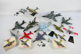 Corgi Aviation Archive - Tonka - Other - A collection of mainly unboxed diecast model aircraft in