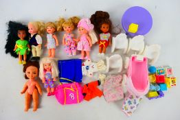Mattel - Perfecta - A collection of unboxed Mattel Mini Barbie dolls and an unboxed Perfecta doll,
