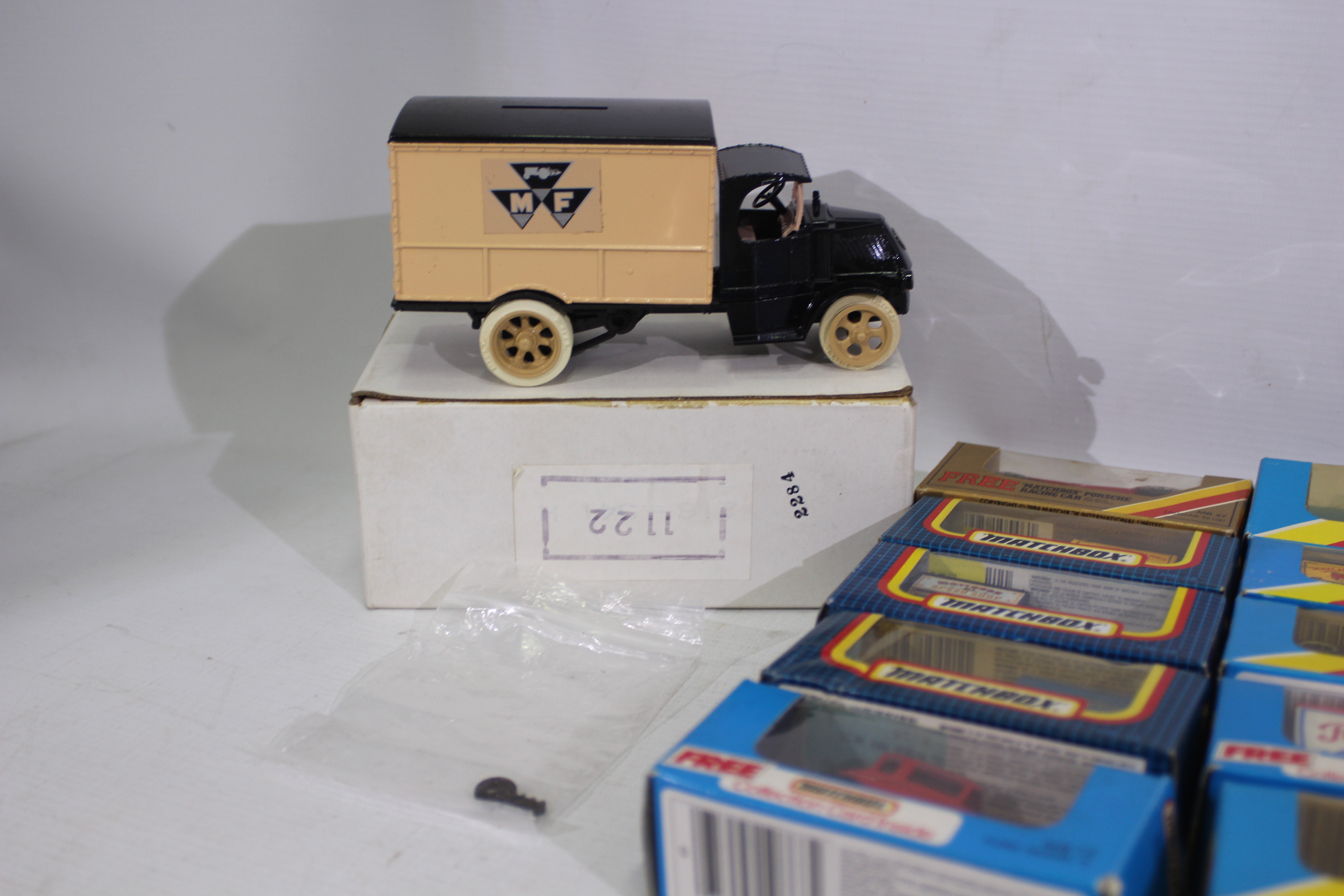 Dinky - Ertl - Matchbox - Siku - Hornby Trains. - Image 3 of 4