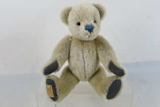 Dean's Rag Book - A limited edition jointed mohair bear named Horatio designed by Bettina Phillips