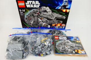 Lego - Star Wars - Millennium Falcon.