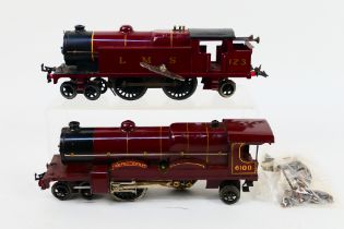 Hornby - 2 x clockwork O gauge locomotives,