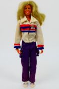Kenner - An unboxed The Bionic Woman 'Jamie Sommers' doll - The 1974 doll appears good,