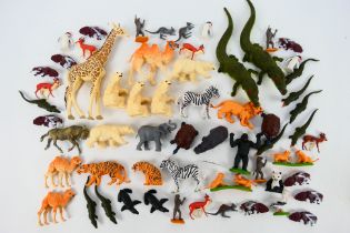Britains - A loose collection of 60 Britains plastic Zoo / Safari Park animals.
