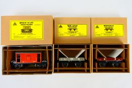 Bassett-Lowke - 3 x boxed O gauge wagons, a 3-plank wagon in SR livery # BL99066,