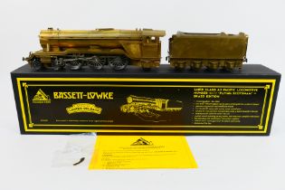 Bassett-Lowke - A boxed limited edition brass edition O gauge A3 4-6-2 locomotive and tender named