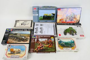 Attack Kits - JB Models - Roden - Revell - Others -Seven boxed plastic military vehicle and figure