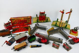 Hornby - A largely unboxed collection of predominately Hornby O gauge model railway accessories and