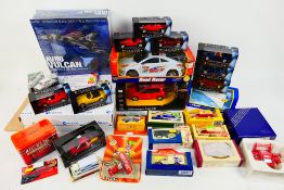 Minichamps - Norev - Atlas Editions - Others - A mixed group of boxed diecast in various scales.