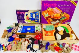 Pippa - Palitoy - Pippa's Apartment - Loose figures and accessories.