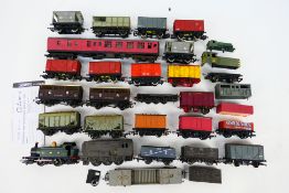 Hornby - Lima - A group of OO gauge wagons and a Class 101 0-4-0 GWR tank engine number 101.