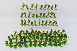 Britains Deetail - An unboxed collection of over 90 Britains Deetail US Infantry figures.