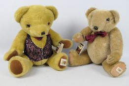 House Of Nisbet - 2 x jointed bears,