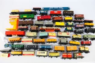 Wrenn - Hornby - Lima - Triang - An unboxed rake of over 40 predominately OO gauge items of freight