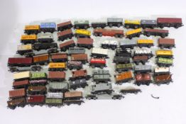 Hornby Dublo - 70 x OO Gauge model railway rolling stock - Lot to includes wagons, tanker wagons,