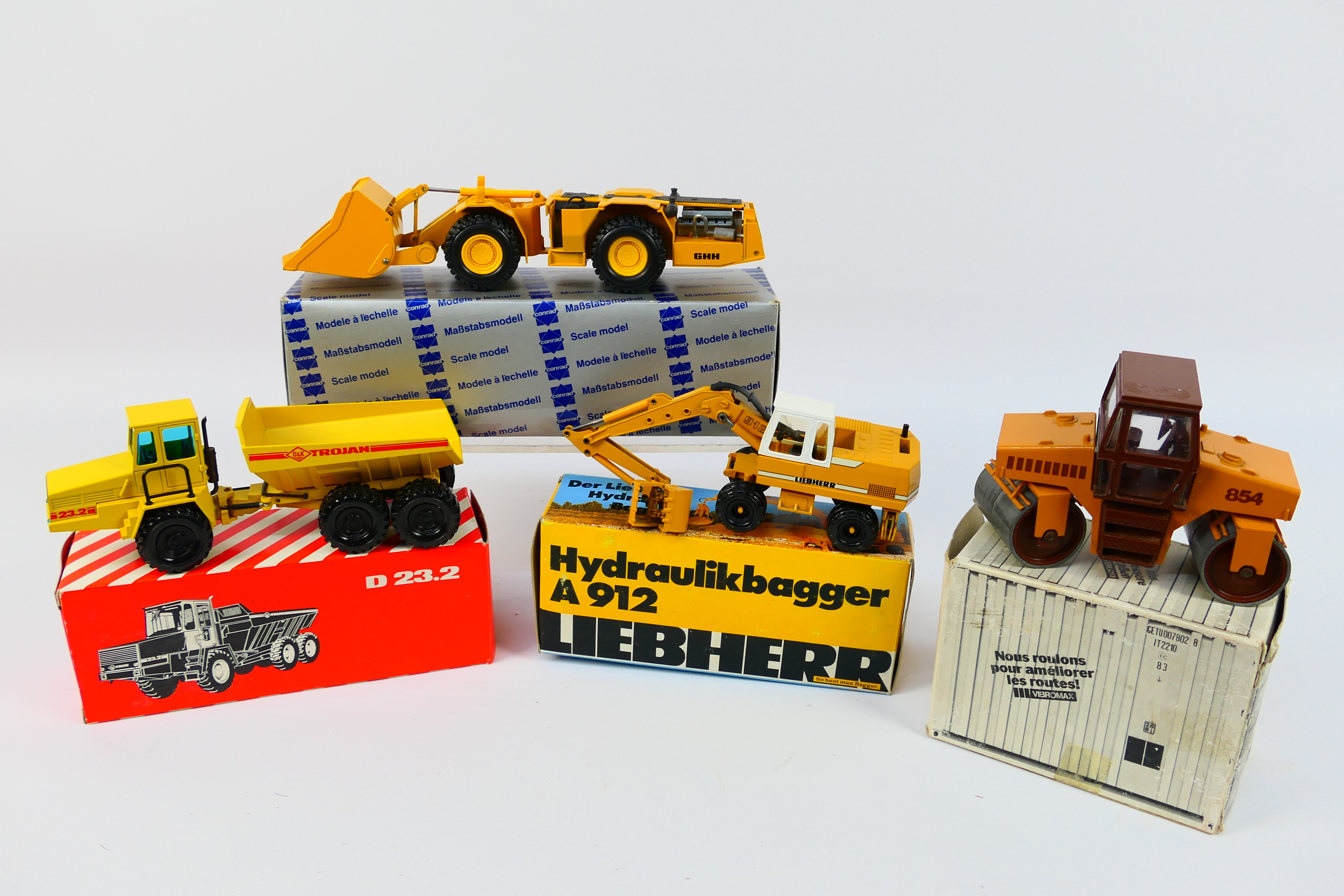 NZG - Conrad - 4 x construction vehicle models, a Case Vibromax W854 in 1:35 scale # 2702,