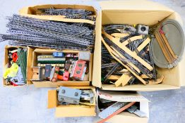 Hornby - Triang - Others - A large quantity of OO gauge track,