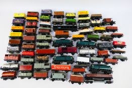 Hornby, Hornby Dublo, Peco - 68 x OO Gauge model railway rolling stock - Lot to includes wagons,