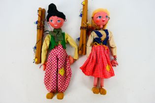 Pelham's Puppets - Dutch Boy & Girl.