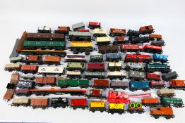 Hornby, Jouef, Triang, Other - 71 x OO Gauge model railway rolling stock - Lot to includes wagons,