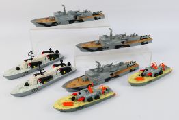 Dinky - A flotilla of ships, 3 x Corvettes # 671,