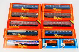Airfix - A rake of 11 boxed OO gauge passenger coaches from Hornby. Lot includes Hornby R454 Mk.
