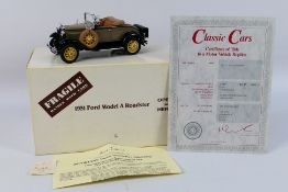 Danbury Mint - Classic Cars - A 1:24 scale 1931 Ford Model A Roadster die-cast model by Danbury