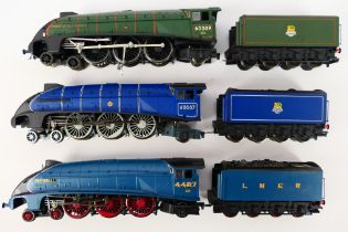 Bachmann - Three unboxed Bachmann OO gauge Class A4 4-6-2 steam locomotives and tenders.